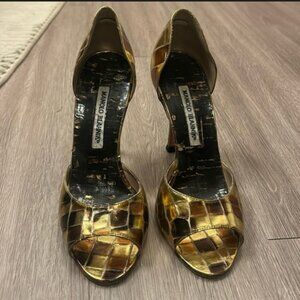 Manolo Blahnik Astutado Gold Patch d'Orsay Heels